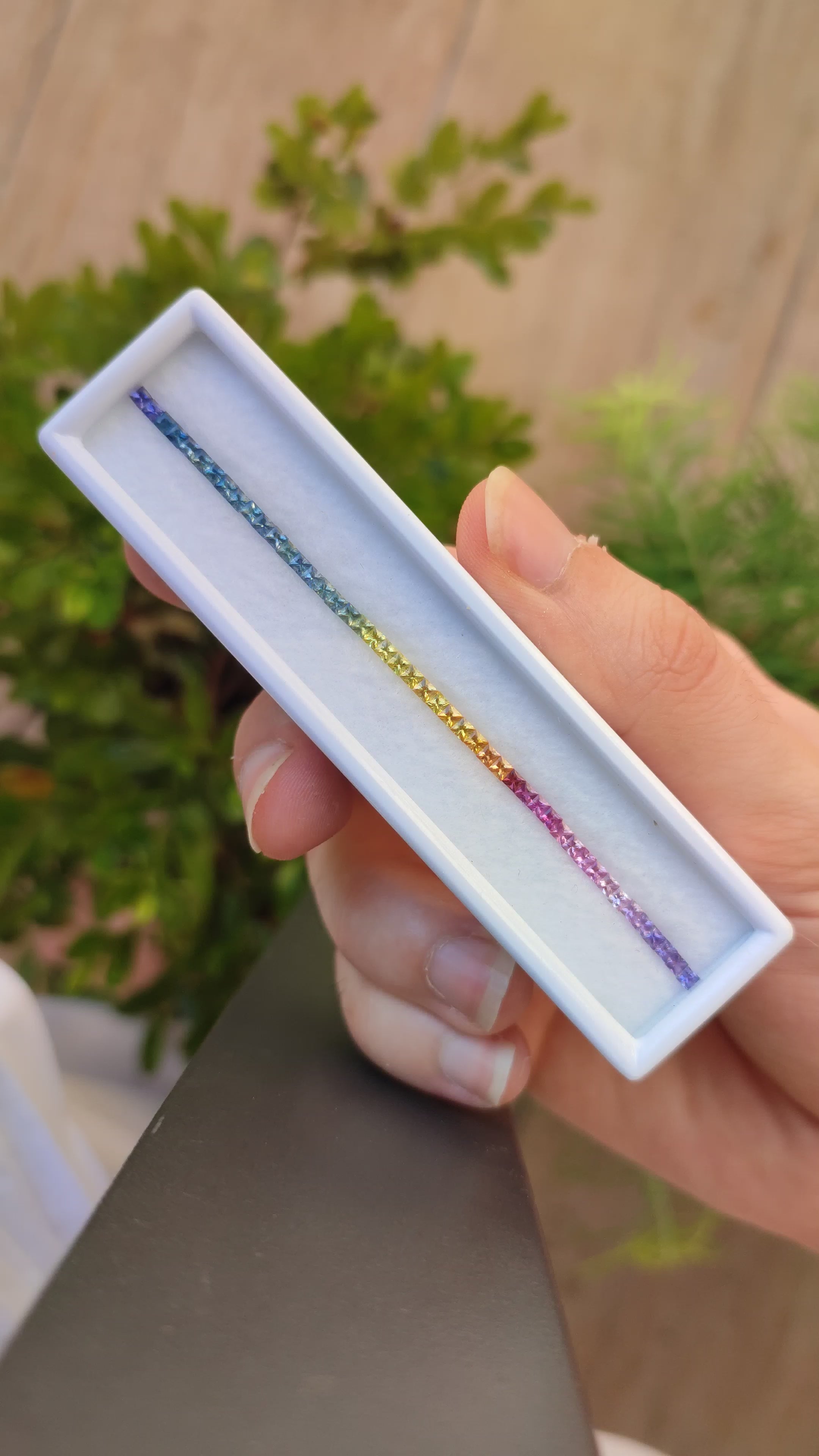 Saphir Naturelle Rainbow en lot 46 Saphir (3,05 ct) de qualité, Sri Lanka